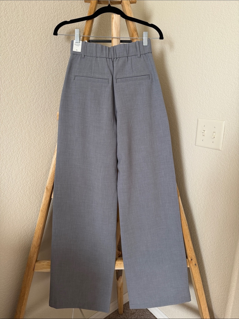 NWT Abercrombie & Fitch Sloan Tailored Wide-Leg Dress Pants in Gray - Picture 6 of 6